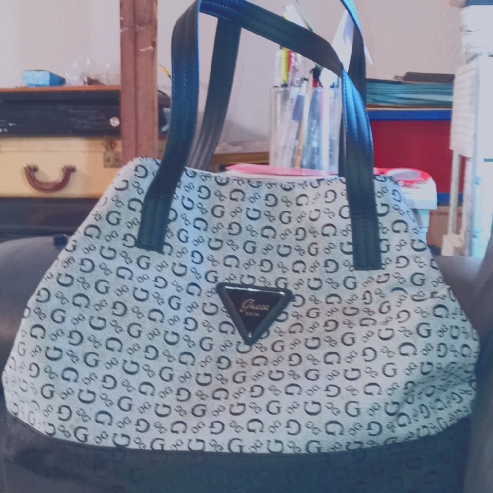 Guess purse